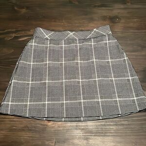 New with tags Spanx plaid skort size M